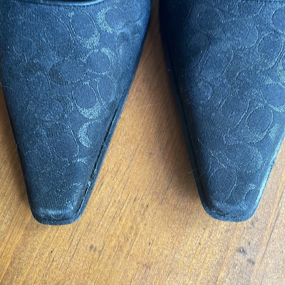 Coach Black Pumps - Gorgeous Logo Design! - Picture 7 of 10
